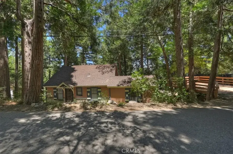 563 E Victoria Court, Lake Arrowhead, CA 92352 - #3