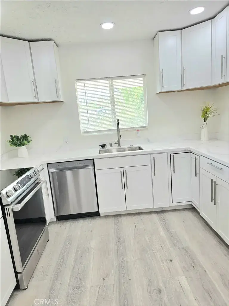 20157 Chickasaw, Apple Valley, CA 92307 - #3
