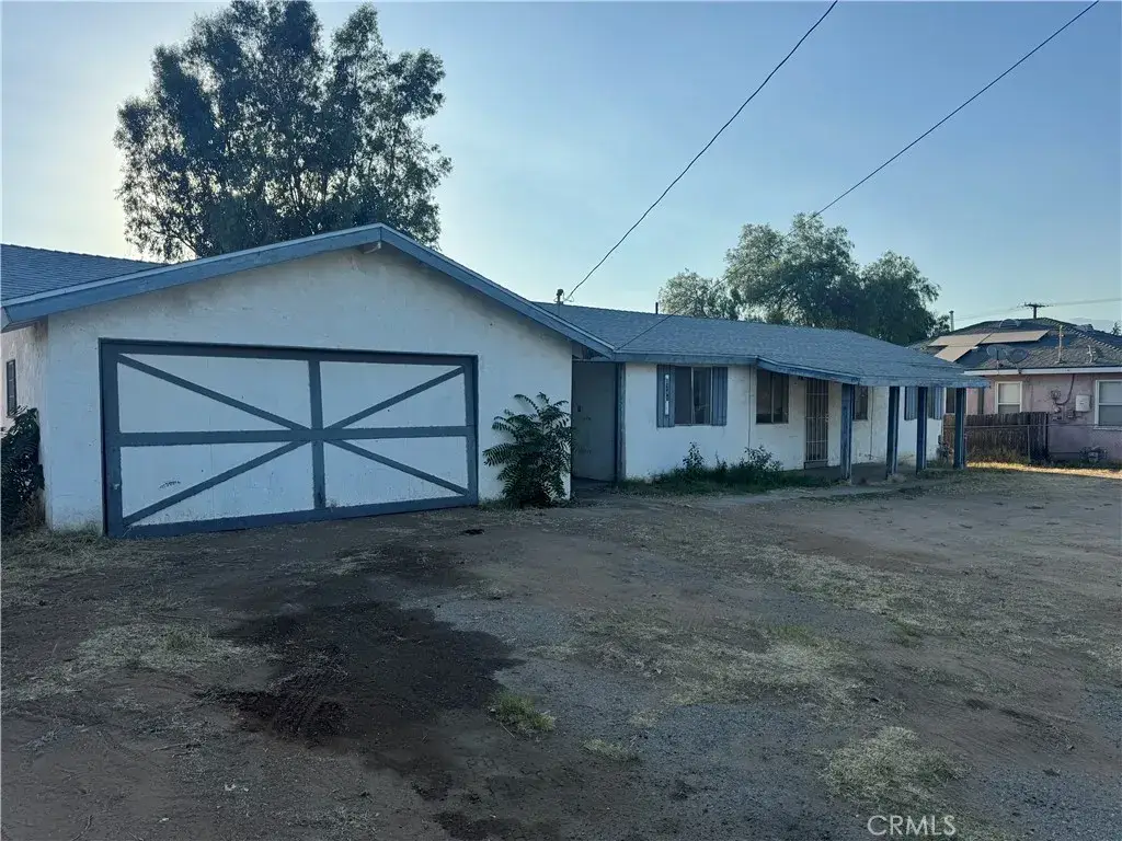 6241 Baker, Riverside, CA 92509 - #1