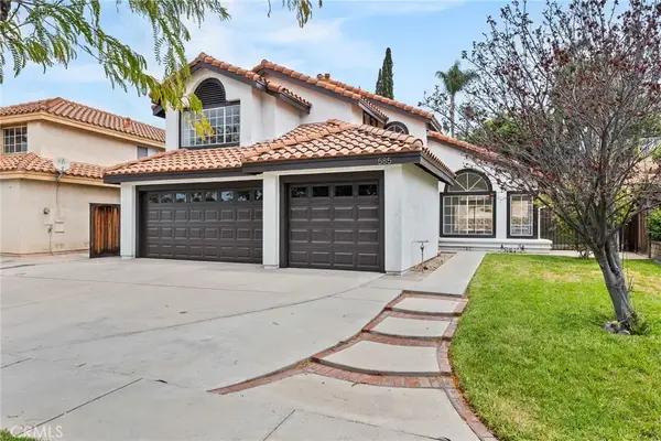 585 Hamilton Drive, Corona, CA 92879