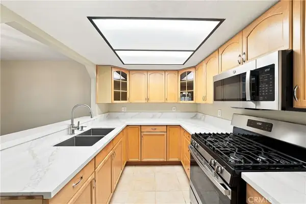 600 Central Avenue #305, Riverside, CA 92507