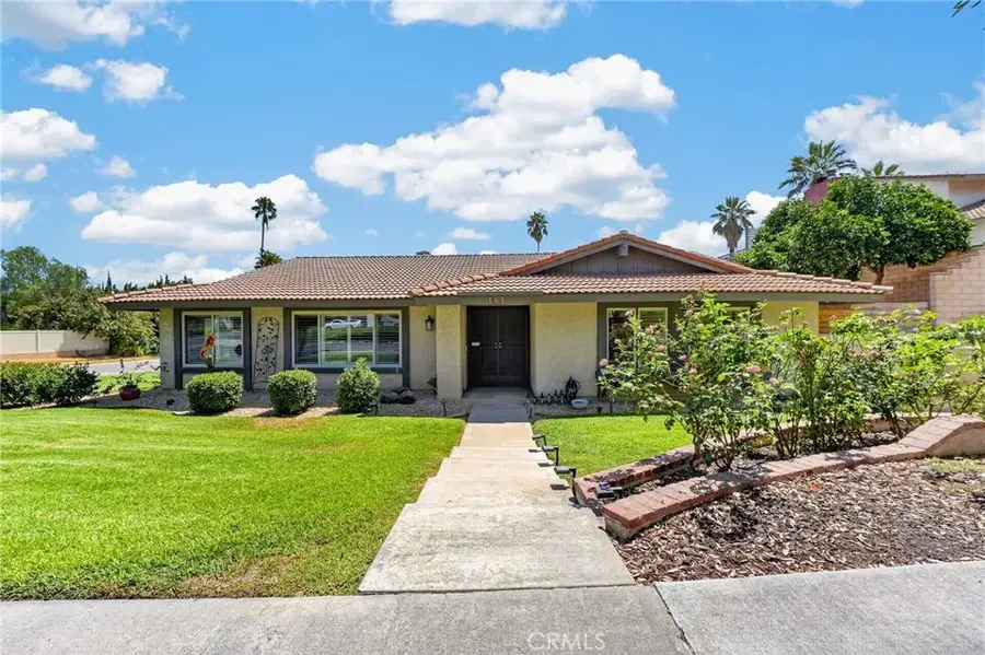 161 Channing Street, Redlands, CA 92373 - #3