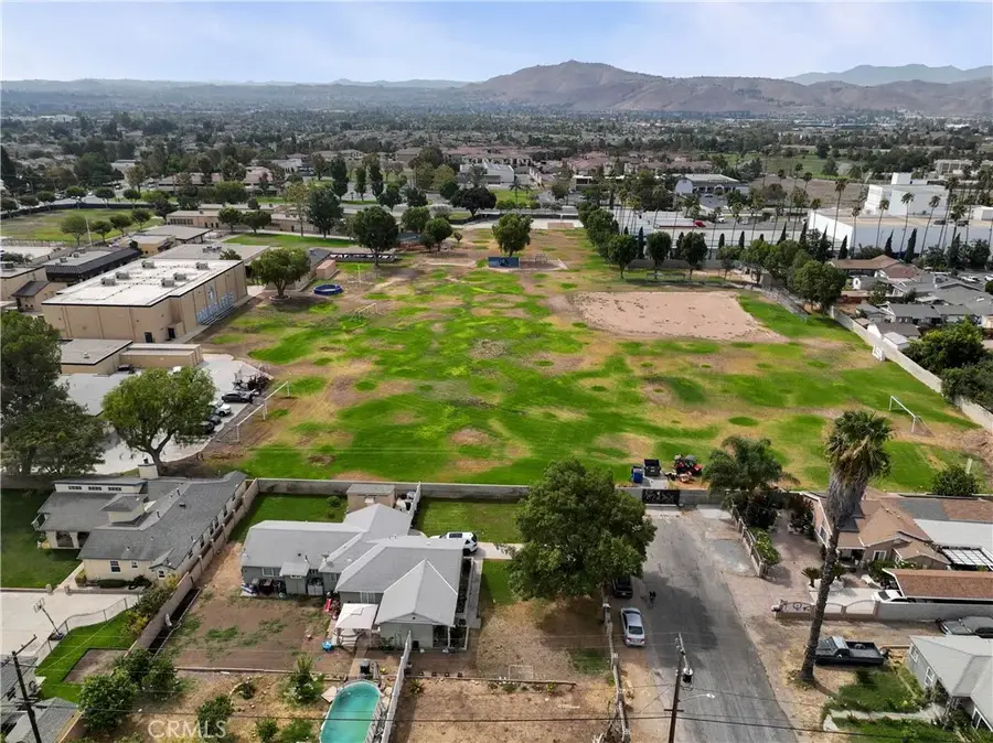 5007 Buckeye, Riverside, CA 92505 - #2