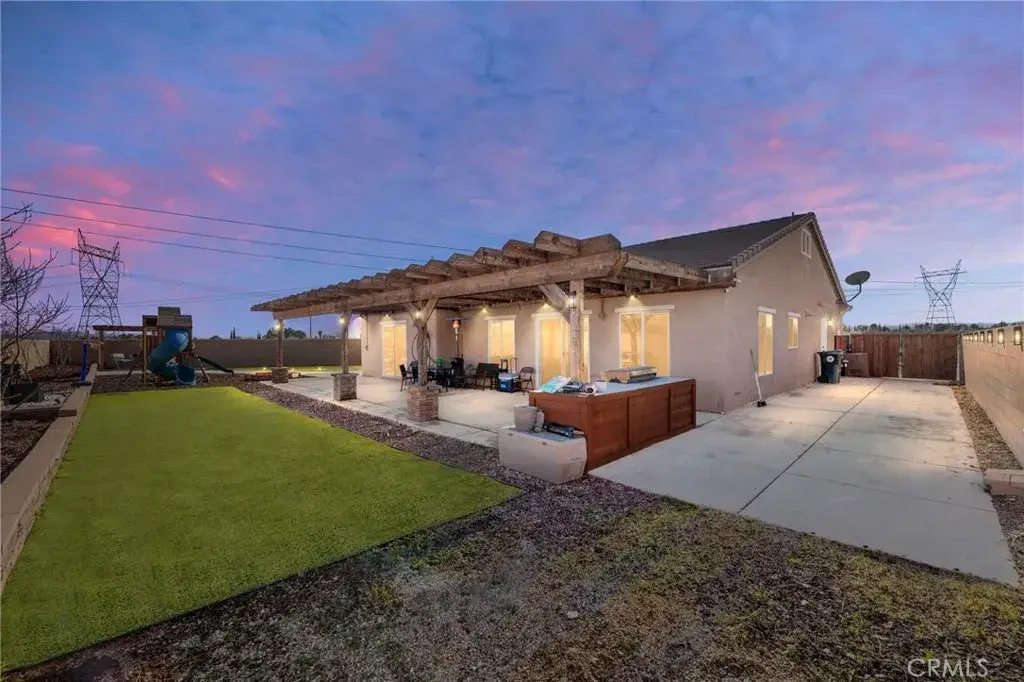 13374 Luna, Victorville, CA 92392 - #1