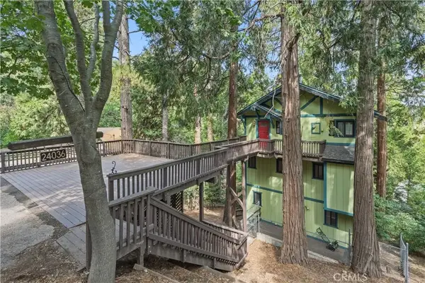 24036 Cresta, Crestline, CA 92325