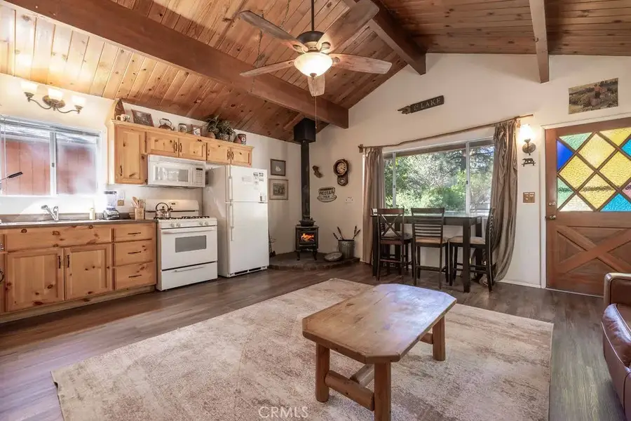 926 Robinhood, Big Bear City, CA 92314 - #3