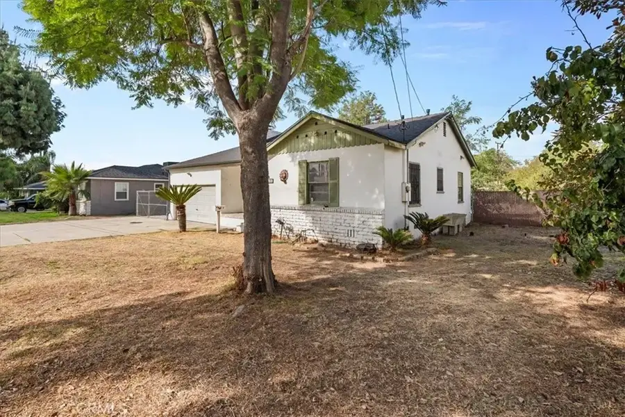 2628 Lawrence Ave, San Bernardino, CA 92404 - #3
