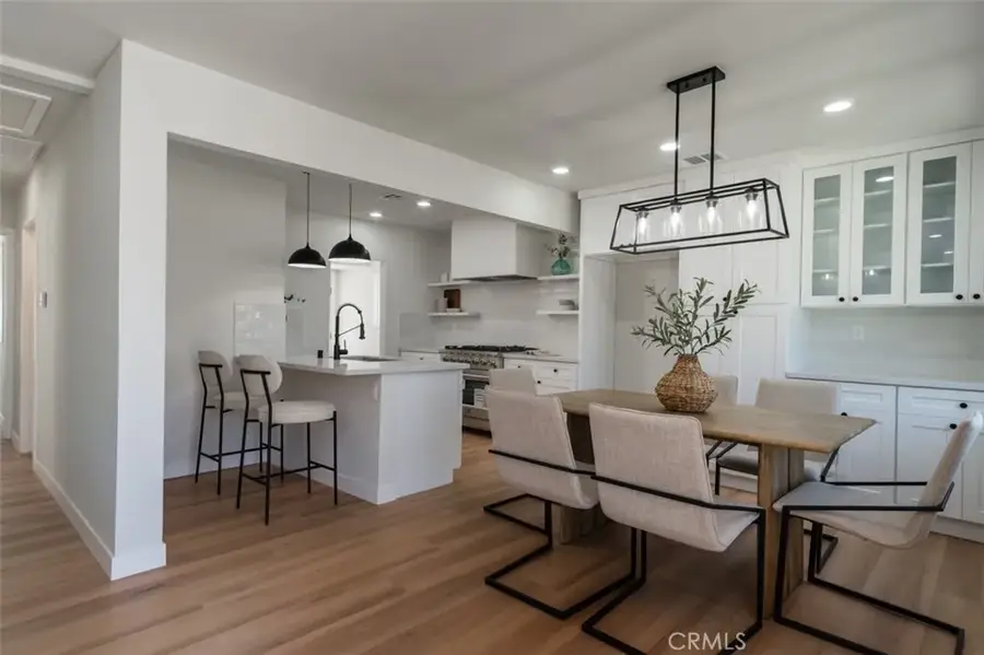 2432 Exposition Place, Los Angeles, CA 90018 - #3