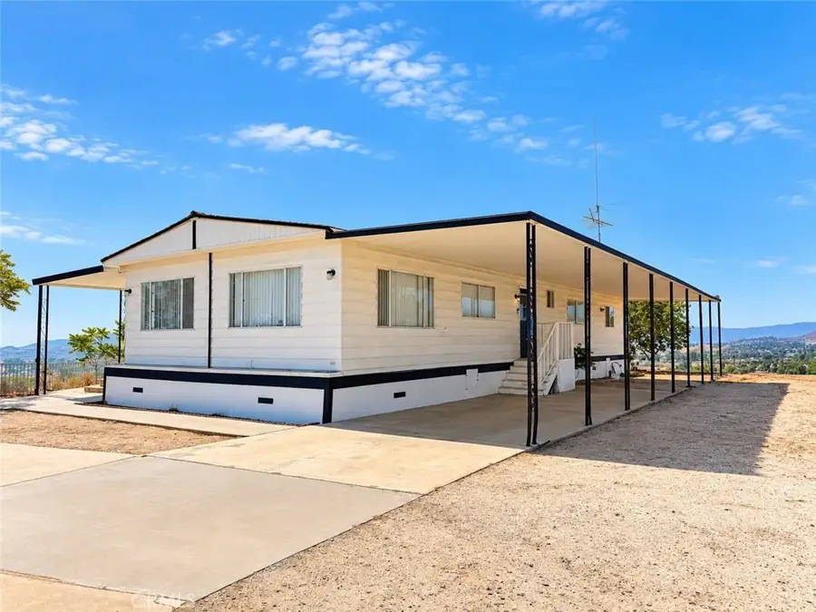 1020 Clayton, Perris, CA 92570 - #2