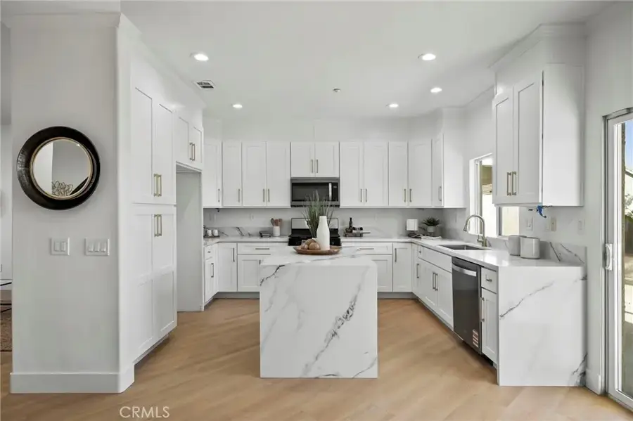 14839 Fairhaven, Fontana, CA 92336 - #3