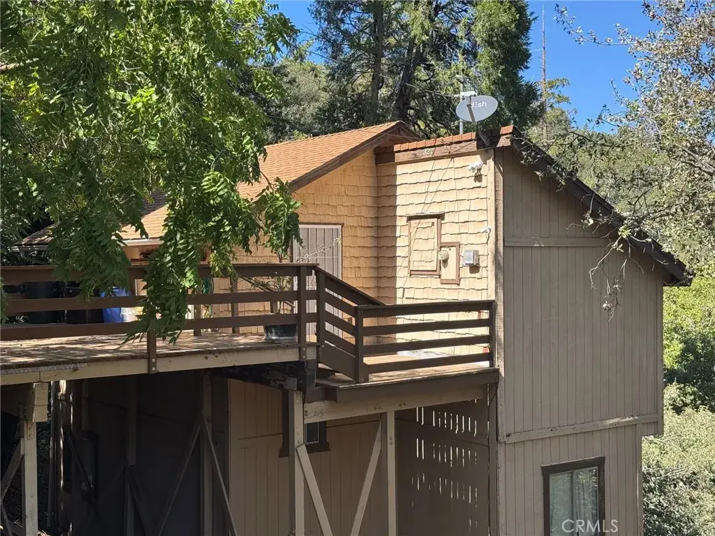 327 E Zermatt Drive, Crestline, CA 92325 - #1