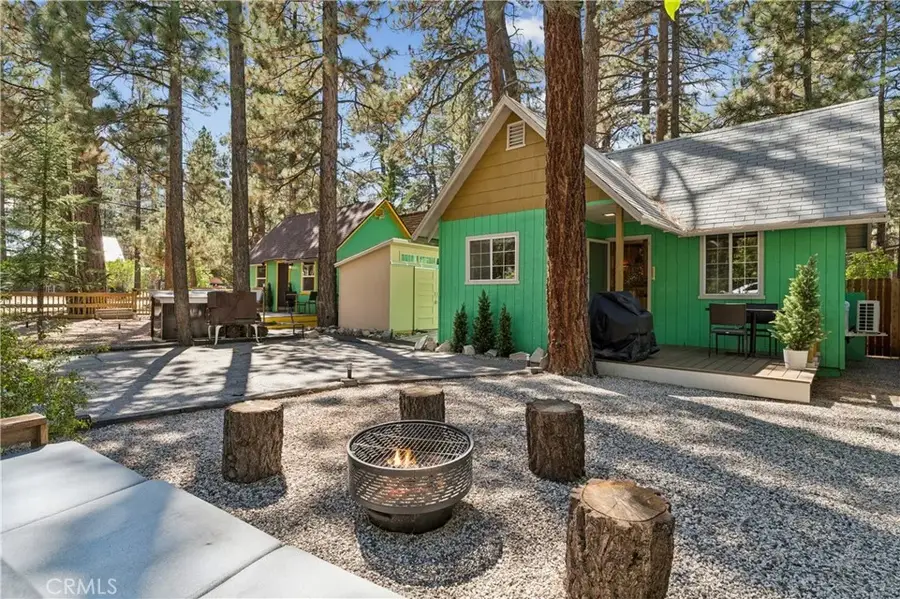 903 W Rainbow Boulevard, Big Bear City, CA 92314 - #2