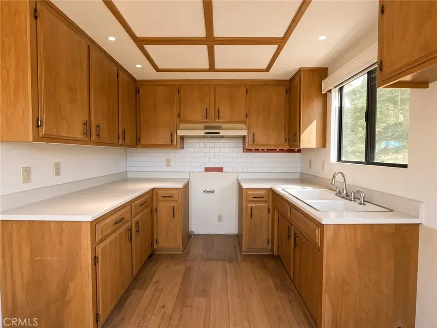 25075 Basel, Crestline, CA 92325 - #3