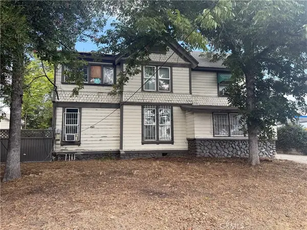 125 W Orange Grove, Pomona, CA 91768