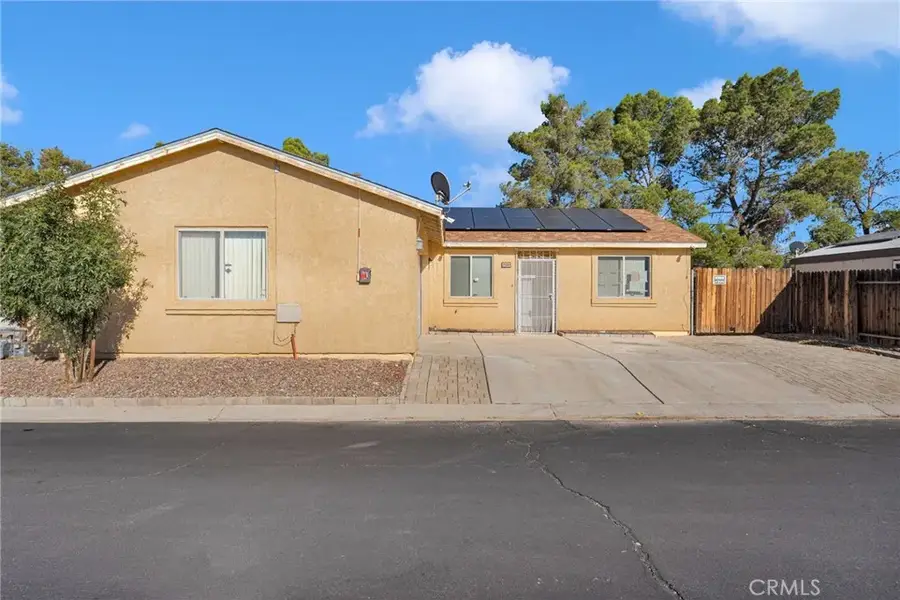 25064 Avenida Laredo, Barstow, CA 92311 - #2