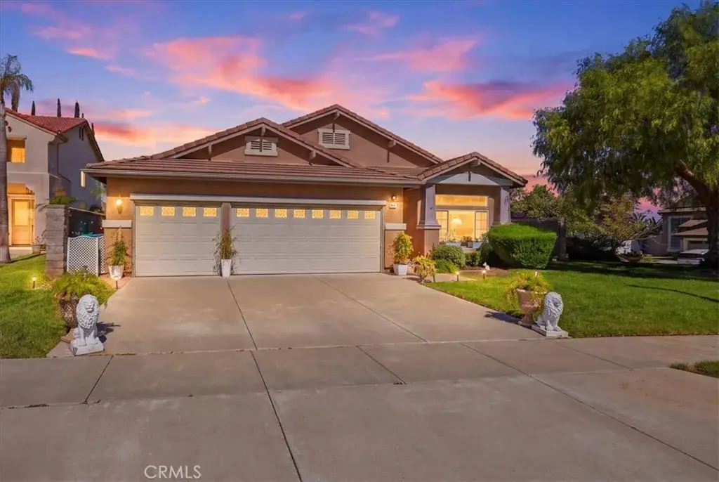435 Rembrandt Drive, Corona, CA 92882 - #1