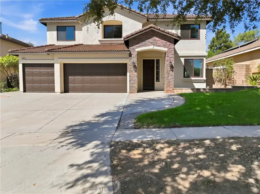 976 Hemingway Drive, Corona, CA 92878 - #2
