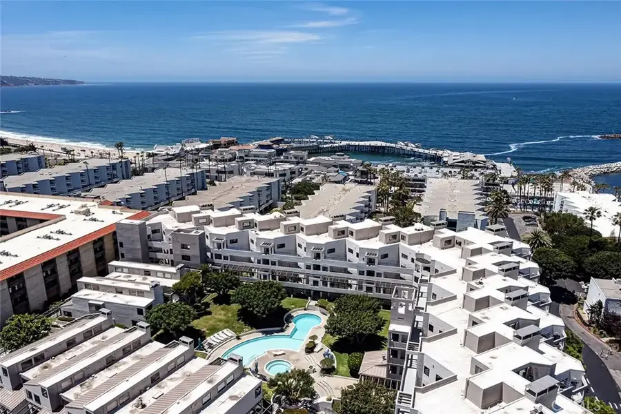 510 The Village #203, Redondo Beach, CA 90277 - Image #3