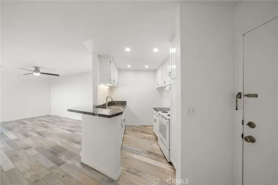 650 The Village #106, Redondo Beach, CA 90277 - Image #2