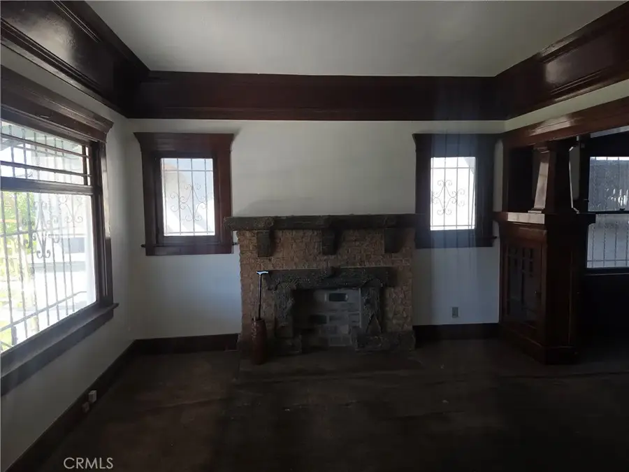 555 W 43rd, Los Angeles, CA 90037 - #3