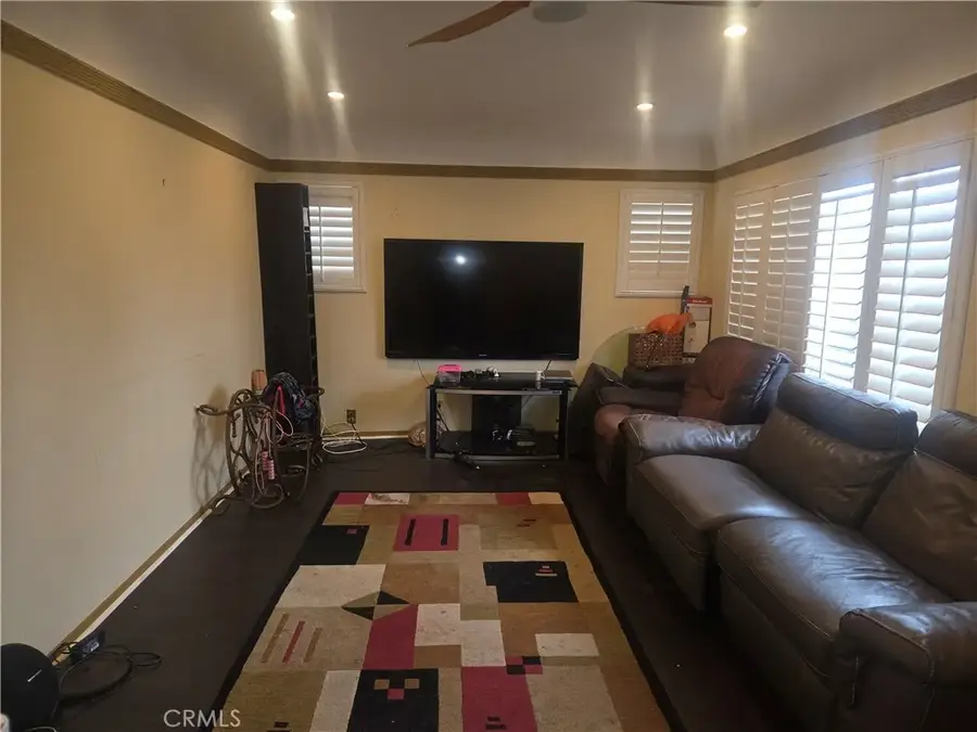 1901 W 77th, Los Angeles, CA 90047 - #2