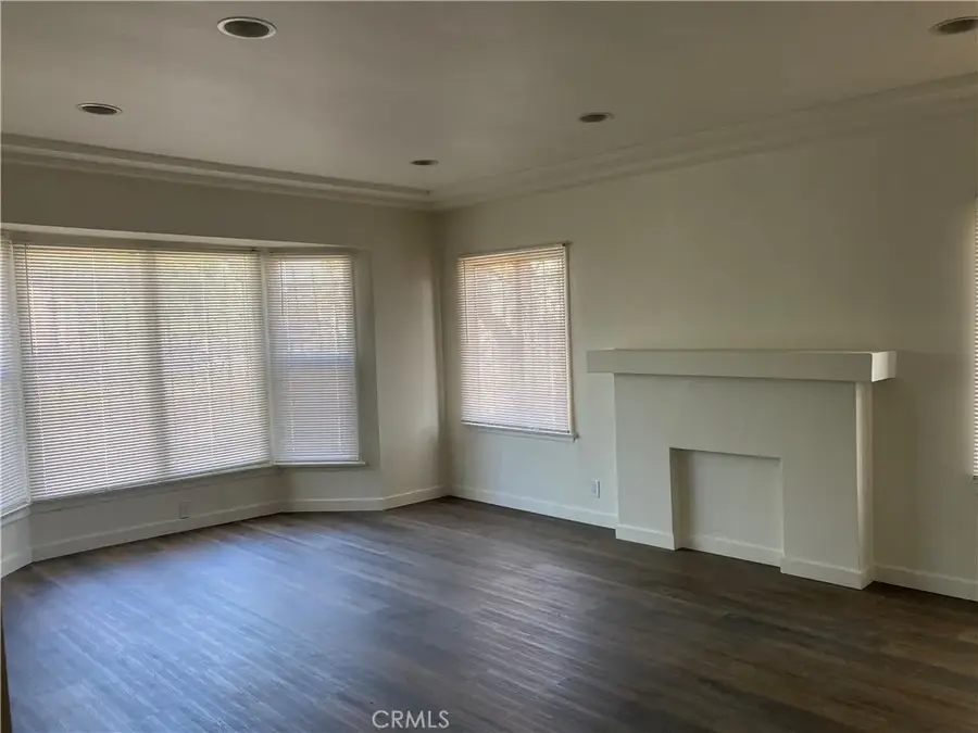 302 W 107th Street, Los Angeles, CA 90003 - #2