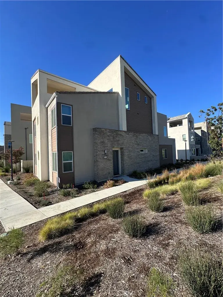 27148 Skyland, Valencia, CA 91381 - #3