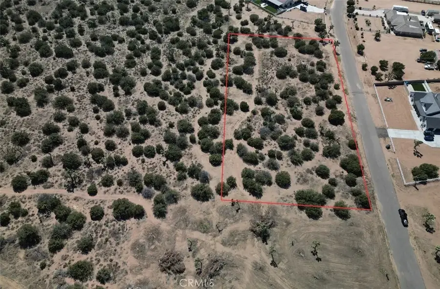 11075 Heartland, Oak Hills, CA 92344 - Image #3