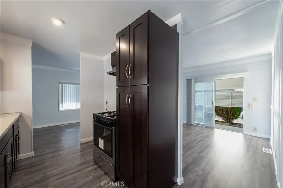 725 W Thornton West #25, Hemet, CA 92543 - Image #2