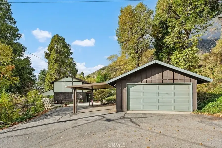39566 Clearwater Drive, Oak Glen, CA 92399 - Image #2
