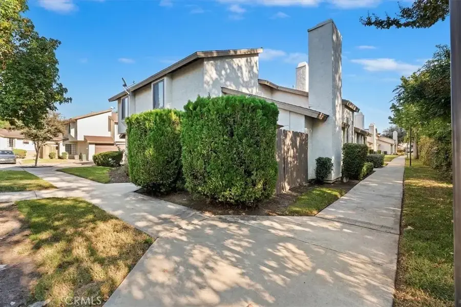1974 E Lynwood Drive #8B, San Bernardino, CA 92404 - Image #3