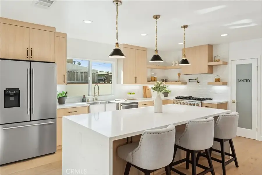 3945 S Norton Avenue, Los Angeles, CA 90008 - Image #2