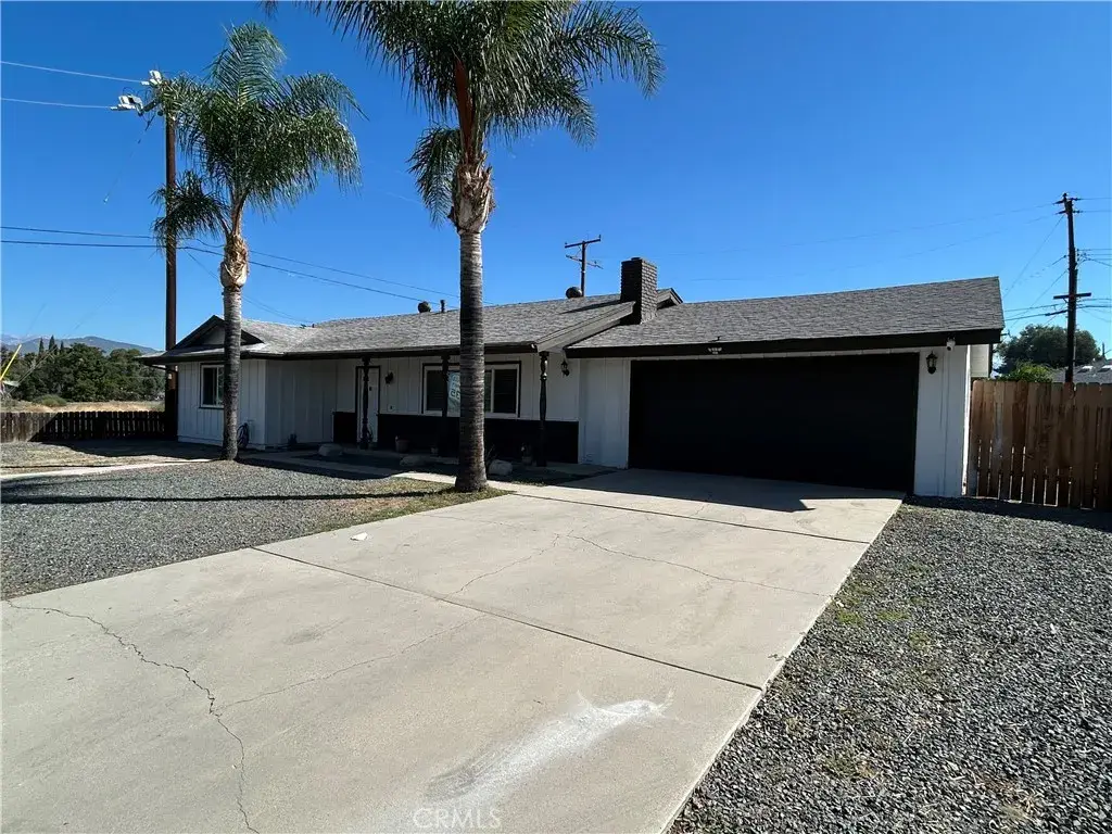 26136 Dartmouth, Hemet, CA 92544 - Image #1