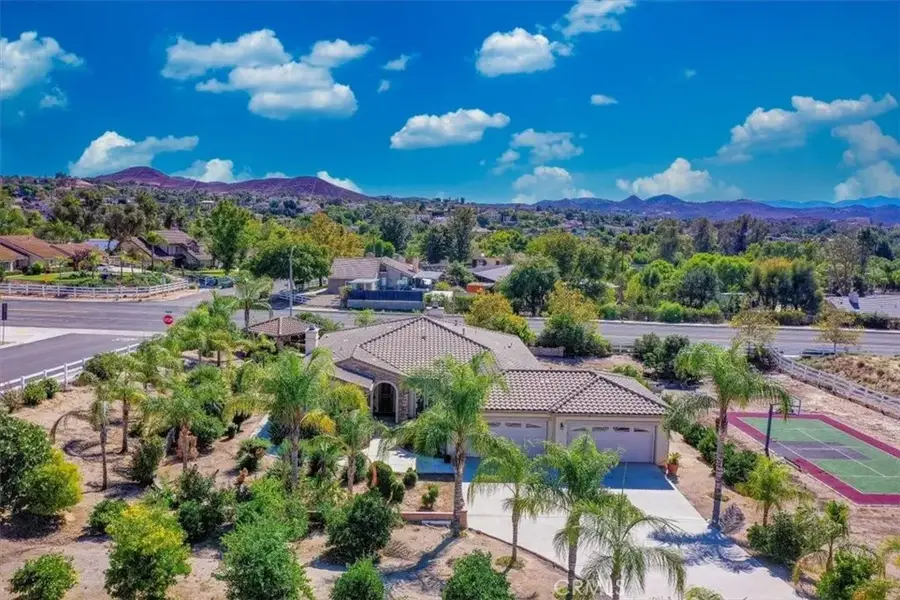 17715 Timberview, Riverside, CA 92504 - Image #3