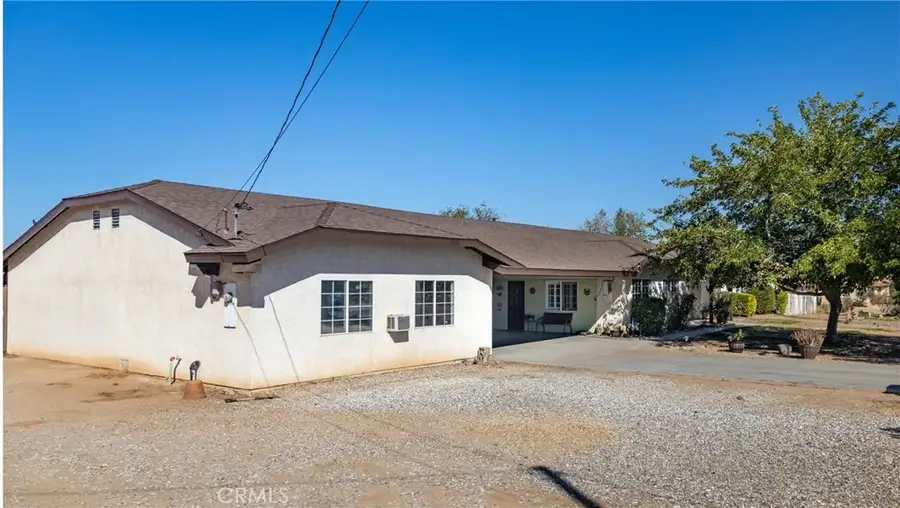 11090 Pinon, Hesperia, CA 92345 - Image #2