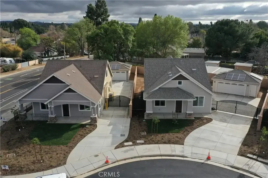 5215 Peony Court, Riverside, CA 92506 - Image #2