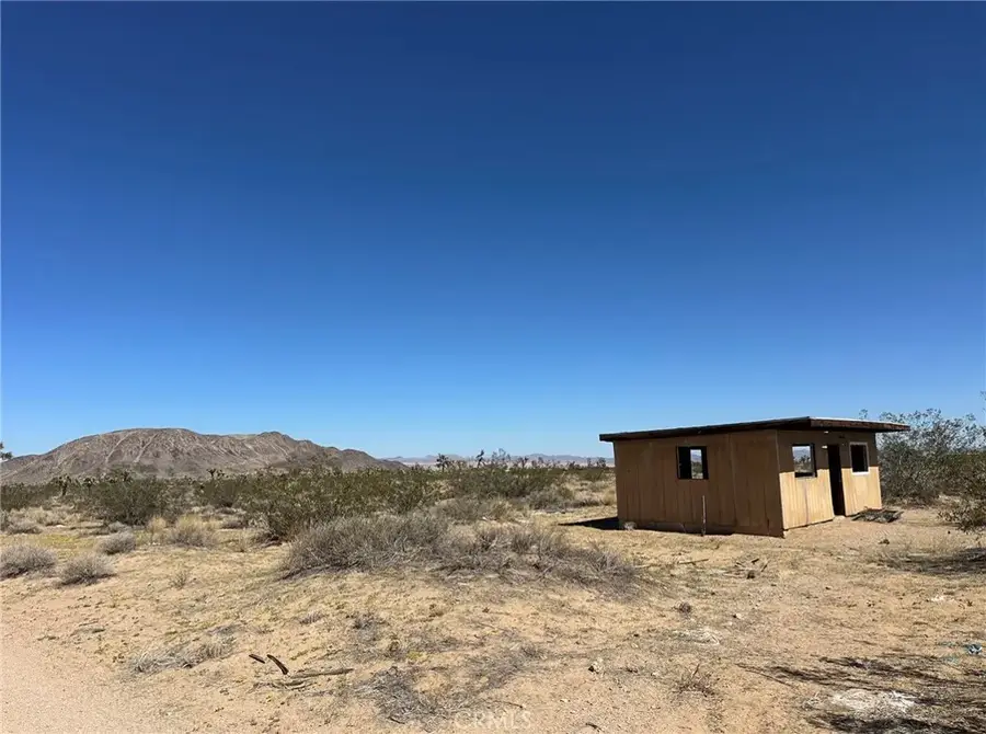 58638 Cubero, Landers, CA 92285 - Image #2