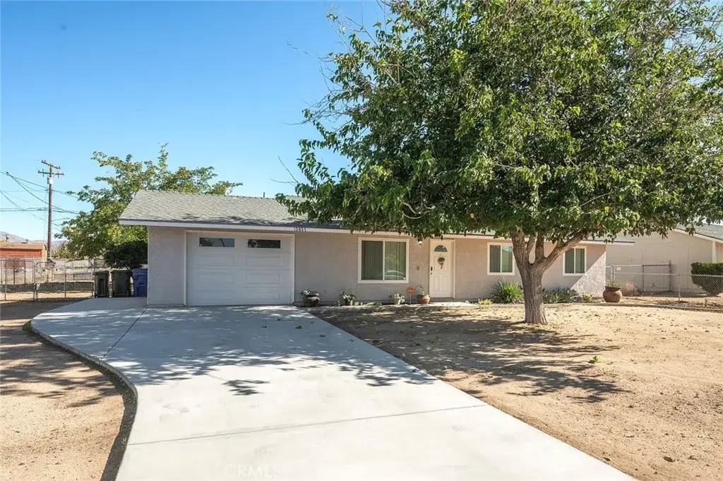12827 Tamiani, Apple Valley, CA 92308 - Image #1