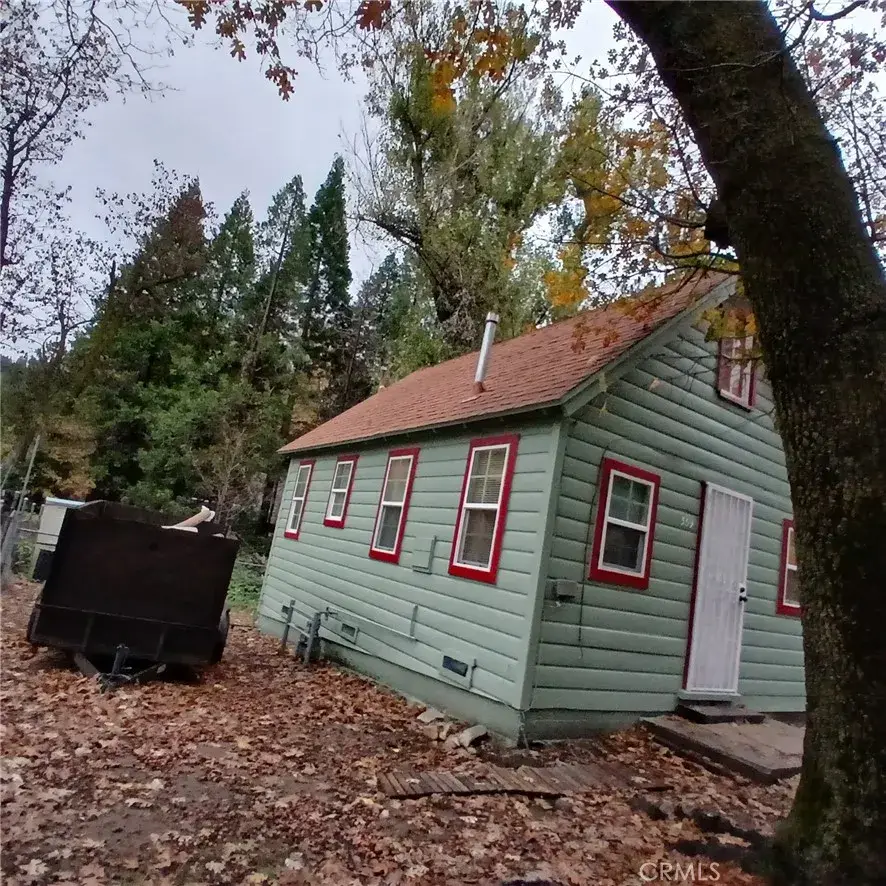 369 Log Lane, Crestline, CA 92325 - Image #3