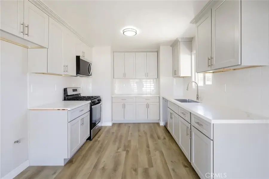 15808 Heatherdale, Victorville, CA 92394 - Image #3