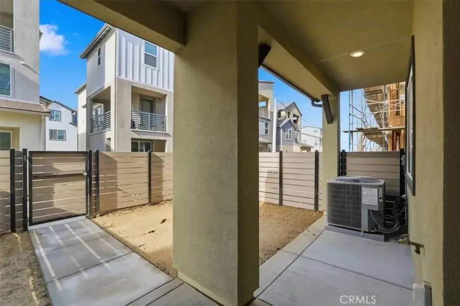 27321 Bear Creek Lane, Valencia, CA 91381 - Image #3