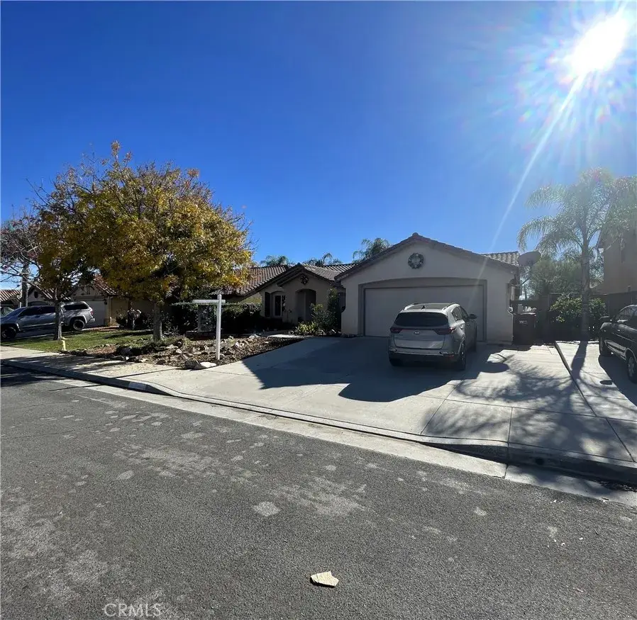 25065 Clover Creek Lane, Menifee, CA 92584 - Image #2