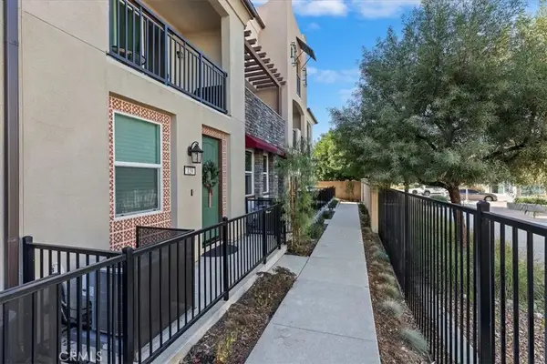 129 Dove Lndg, Covina, CA 91722