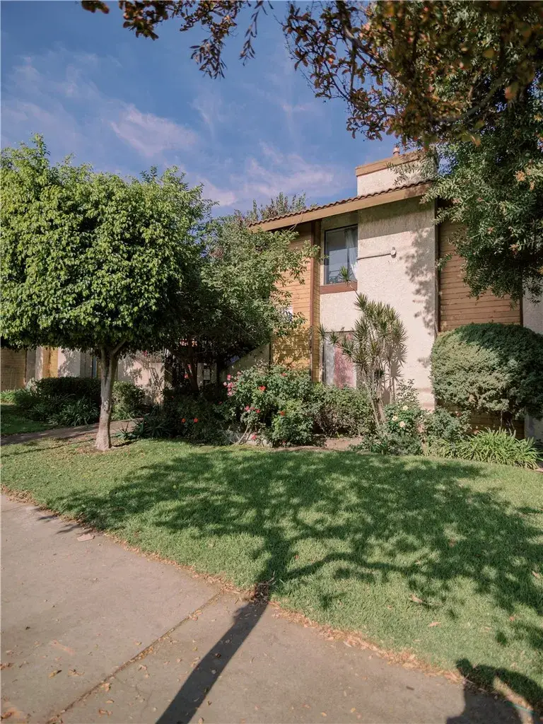 14527 Plummer #202, Panorama City, CA 91402 - Image #2