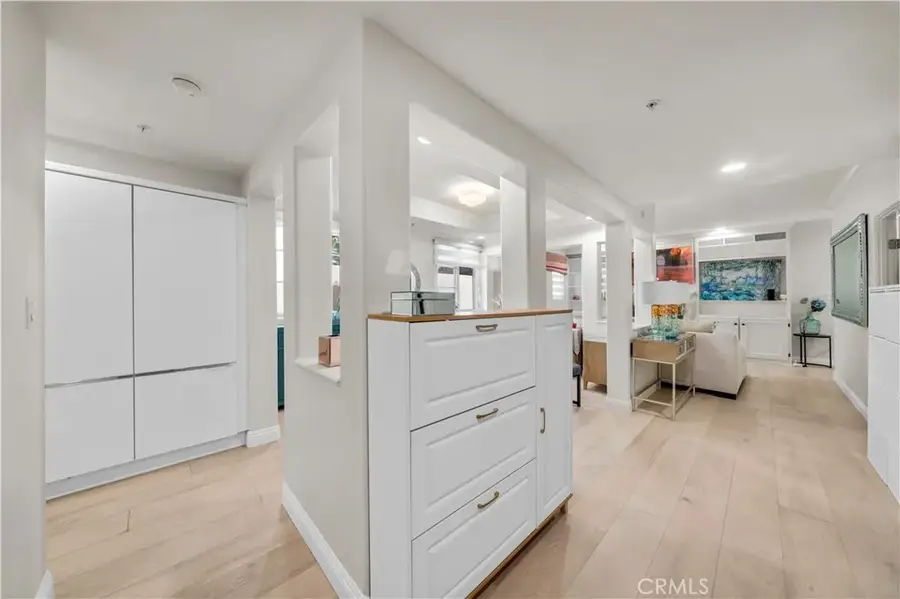 235 S Gale #102, Beverly Hills, CA 90211 - Image #3