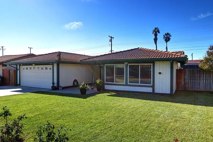 6073 Scheelite, Jurupa Valley, CA 92509 - Image #2