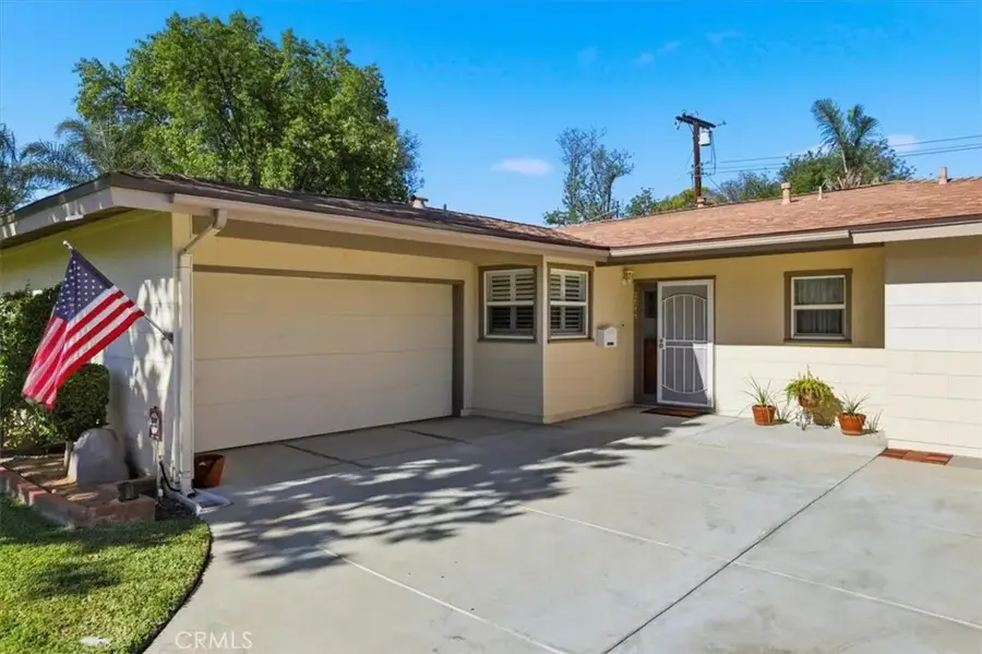 2845 Iron Hills Way, Riverside, CA 92506 - Image #3