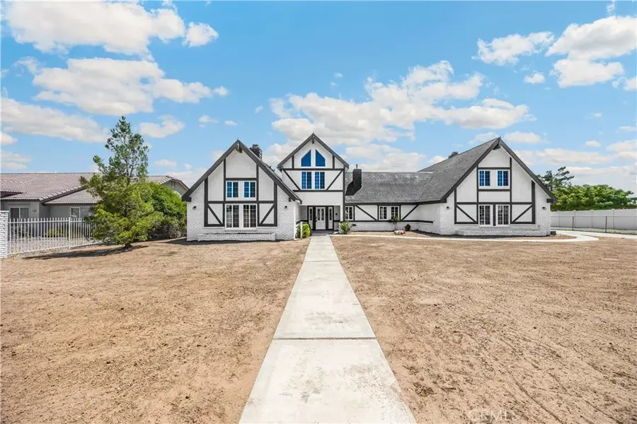 14287 Bochee, Apple Valley, CA 92307 - Image #2