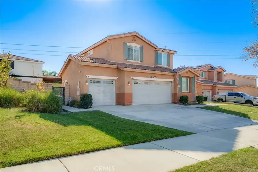 15187 Hawk Street, Fontana, CA 92336 - Image #2