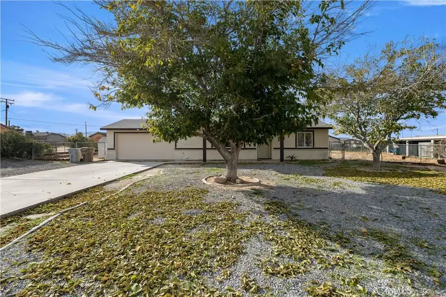 11426 Tamarisk, Hesperia, CA 92345 - Image #2